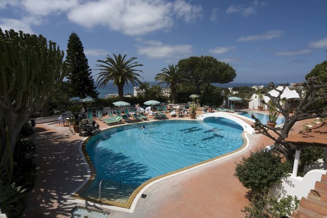 hotel villa teresa ischia piscina esterna